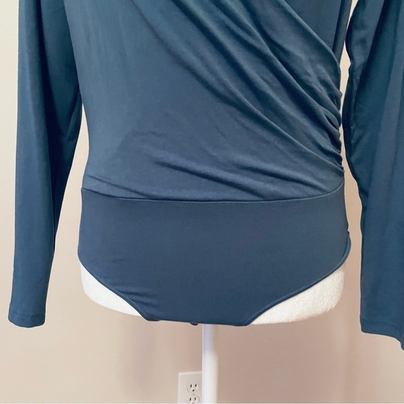 Seamless Long Sleeve Thong Bodysuit for Women Snap closure I Faux Wrap Waist I M - Picture 7 of 10